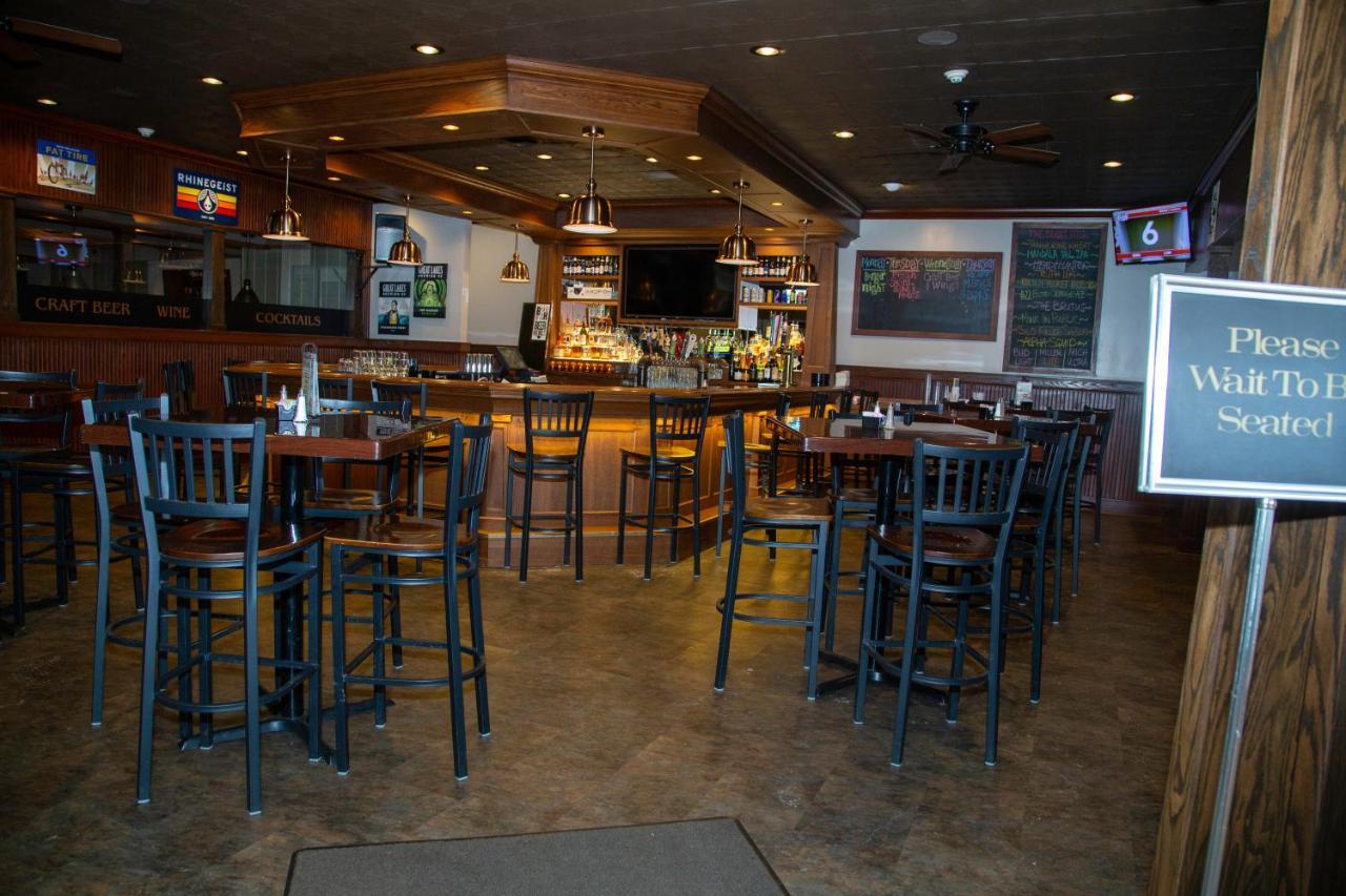 The Stables Inn & Suites Salem Bagian luar foto