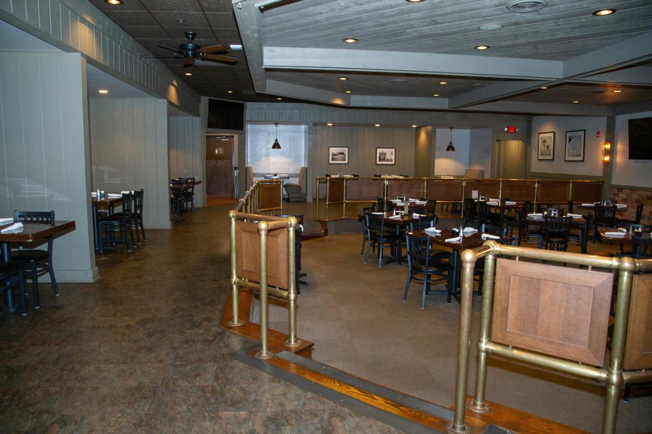The Stables Inn & Suites Salem Bagian luar foto